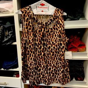 Cheetah women’s sexy casual top  large